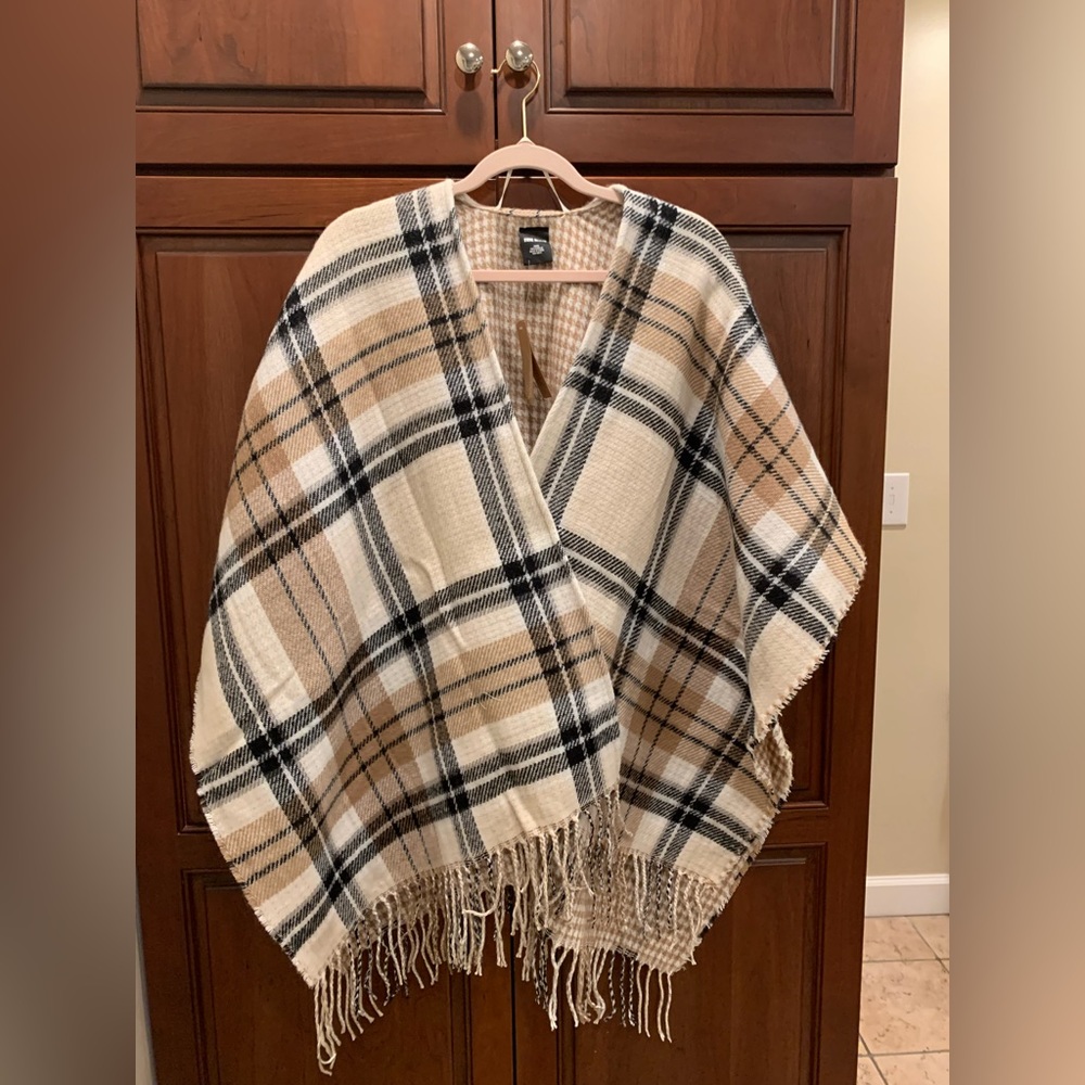 Steve Madden Reversible Houndstooth & Plaid Topper Wrap